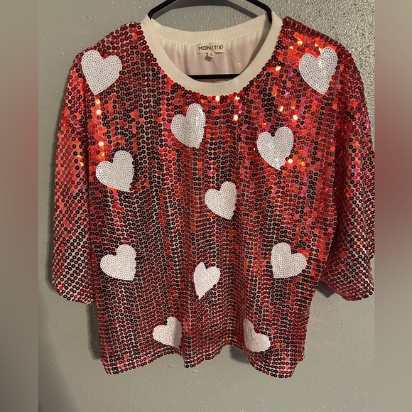 Main Strip Red Sequin Top NWOT - Picture 2 of 4
